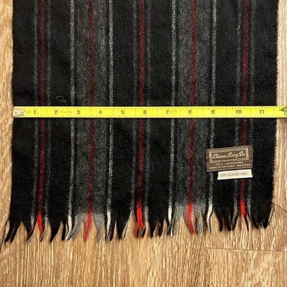 Eleven Sixty Six Collection 100% Lambwool Scarf - Picture 3 of 4